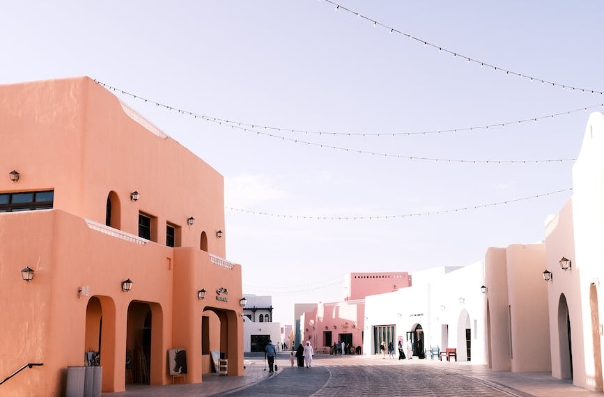 an empty alley in qatar