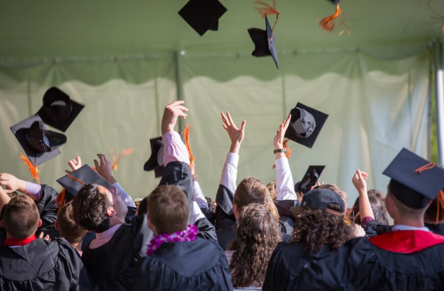 photography of people graduating