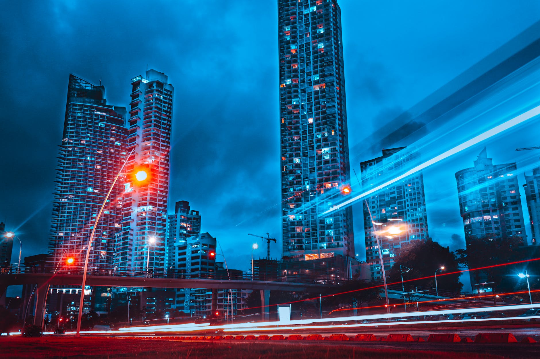 Unleashing the Power of Connectivity: How Smart Cities are Revolutionizing the Internet in 2024