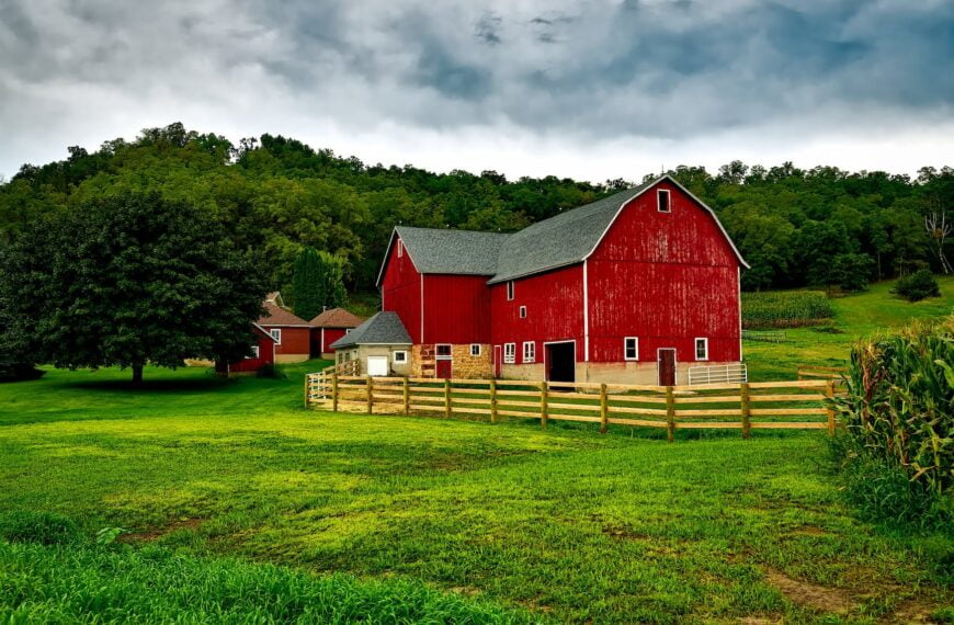 red barn