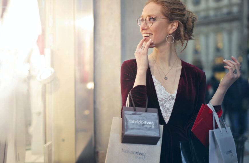 woman carrying tote bags