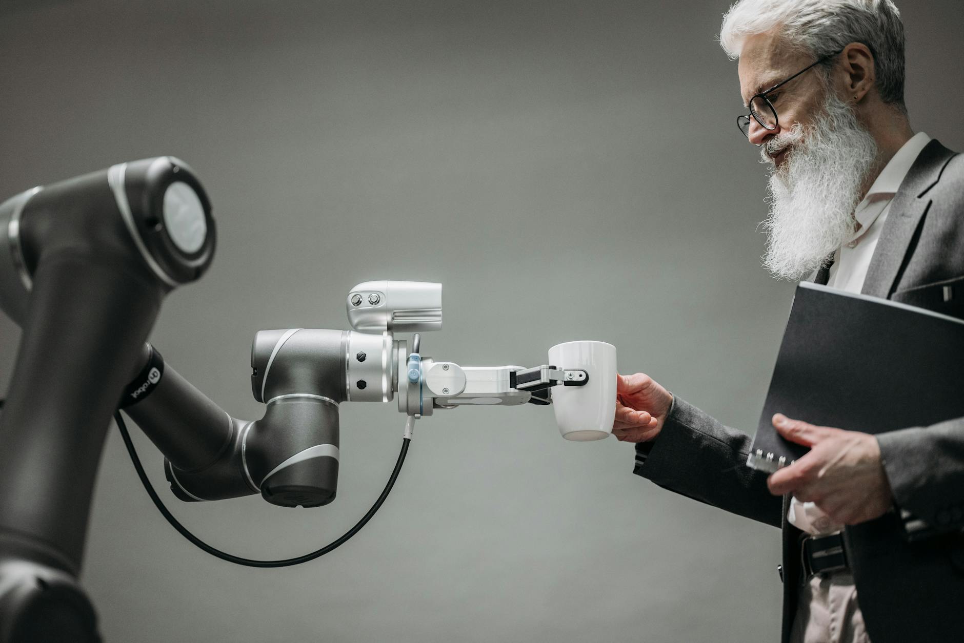 Innovative Robotics: Discover the Future of Humanoids Today